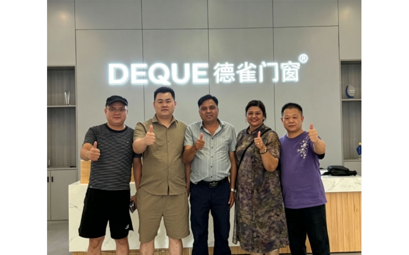 Nepalese friends visited the Deque PT door factory for inspection and on-site negotiations to purchase PT door products.